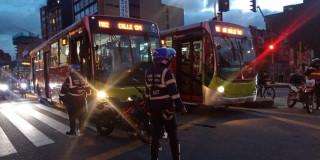 Congestión en avenida Caracas y carrera 7 por accidentes, hoy lunes 21 julio