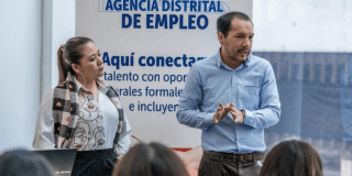Funcionarios agencia de empleo - Foto: Secretaría de Desarrollo Económico