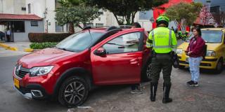 Operativos en Bogotá en contra de los malparqueados y exceso de ruido