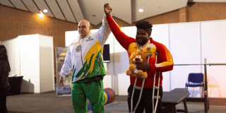 Imagen del deportista Andrés Ospina en el Podio.