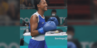 Valeria Arboleda de Bogotá en Campeonato Mundial de Boxeo Liverpool