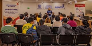 Accede a Experta con cursos gratis Bogotá y conecta con trabajo 2025