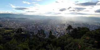 Foto de panorámica de Bogotá desde los Cerros Orientales.