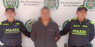 Foto de la captura del hombre que abusó de su hijastra en Bogotá