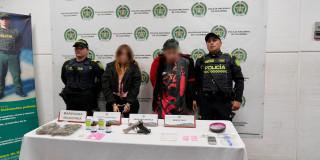 Foto con los capturados por tráfico de estupefacientes