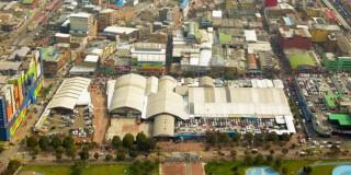 Foto aérea de San Victorino en el centro de Bogotá.