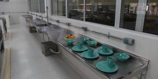 Foto de la planta de producción de alimentos en la Plaza Distrital de Mercado 12 de Octubre en Bogotá.