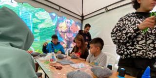 Foto de personas en el Aula Animalista de Bogotá