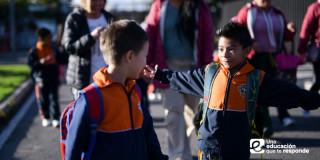 Foto que muestra estudiantes 