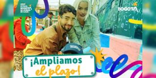 Imagen que muestra dos personas sonriendo junto al mensaje 'Ampliamos el plazo'