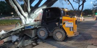 Foto que muestra un carro recogiendo residuos en la calle