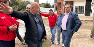 Foto de funcionarios de la Alcaldía Local de Puente Aranda 