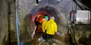 Foto que muestra trabajadores del Acueducto de Bogotá 