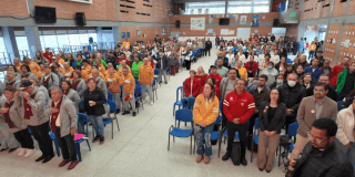 Foto de la Asamblea Distrital de Sabios y Sabias en colegio de Usme