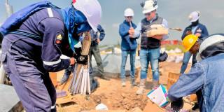 En la foto la destrucción de la pólvora