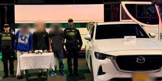 En la foto los detenidos por tráfico ilegal de armas