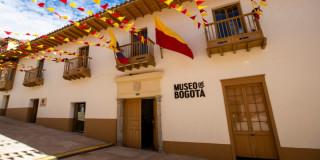 Foto que muestra la fachada del Museo de Bogotá 