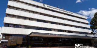 Foto que muestra la fachada de la Secretaría de Educación de Bogotá