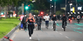 Imagen de deportista corriendo en la Ciclovía