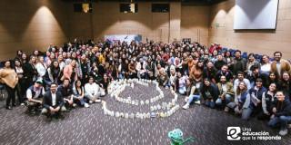 Foto que muestra un grupo de personas 