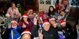 Foto de unos ciudadanos de la localidad de Tunjuelito