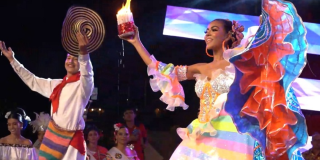 Foto de una mujer bailando 