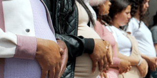 Imagen de varias mujeres embarazadas