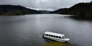 Foto que muestra un embalse de Bogotá 