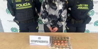 Foto de la mujer capturada en la estación de Usme de la Policía.