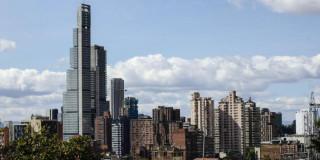 Imagen panorámica de Bogotá en la que se aprecia un día soleado