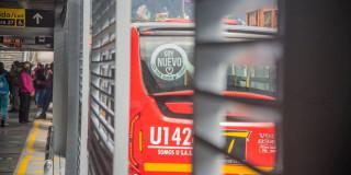 Foto de un bus de TransMilenio