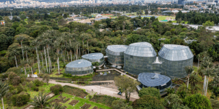 Imagen panorámica del Jardín Botánico de Bogotá