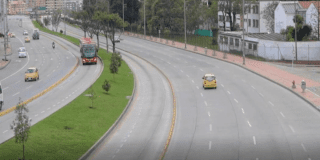 Imagen panorámica de las calles de Bogotá sin carro y sin moto.
