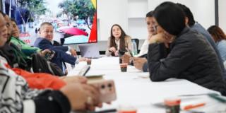 Foto del proceso de elección del Consejo Local de Propiedad Horizontal en La Candelaria.