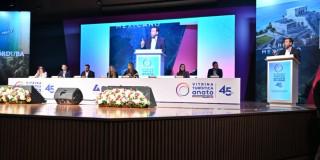 Foto del alcalde Carlos Fernando Galán en la apertura de la feria ANATO 2026 en Corferias.