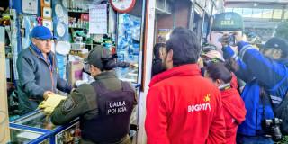 Entidades distritales y GAULA durante intervención en plazas de mercado distritales.