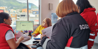 Foto de funcionarios del Distrito 