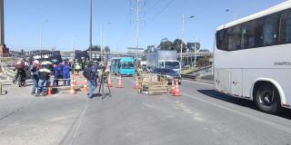 Foto de un hueco en la autosur
