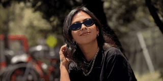 Imagen de la conductora Jessica Bohórquez de la nueva temporada de Cicloviva de Canal Capital.