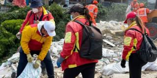 Foto del operativo de retiro de escombros en el centro de Bogotá.