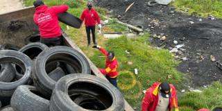 Foto de la jornada de recolección de llantas en el centro de Bogotá.