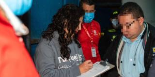 Foto de los operativos de vigilancia y control a establecimientos que operan como curtiembres al sur de Bogotá.