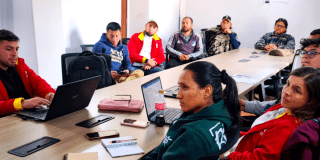 Funcionarios de la Alcaldía Local Sumapaz reunidos 