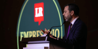 Imagen del alcalde Carlos Fernando Galán hablando 