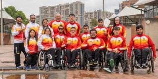 deportistas en silla de ruedas