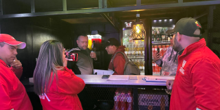 Foto de funcionarios del Distrito en operativo de seguridad