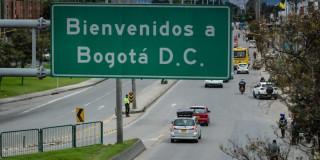 Foto de una vía en Bogotá