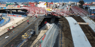 Imagen de obreros trabajando en el Puente de Venecia