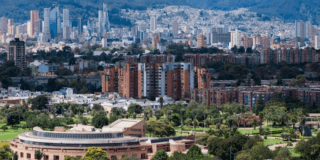 Imagen panorámica de los cerros orientales de Bogotá