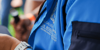 Foto de un funcionario del sector Salud de Bogotá